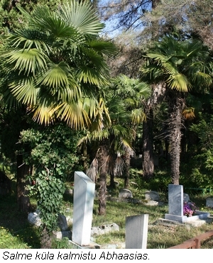 9_Abhaasia_kalmistu_300px