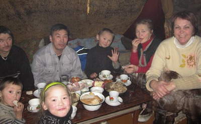 Külmutatud liha ja kala on põdrakasvatajate peamine toit.